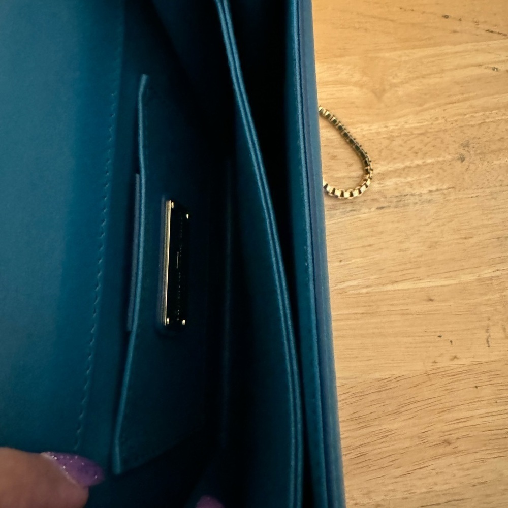 Salvatore Ferragamo Thalia Teal Leather Crossbody - Picture 10 of 12